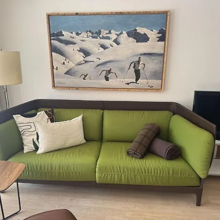 Sleek Mountain Escape, Light&airy Apartamento Flims