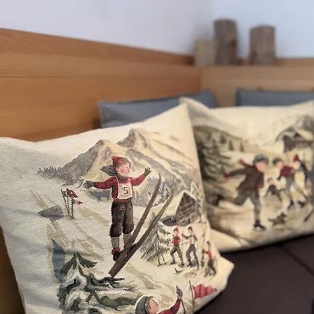 Sleek Mountain Escape, Light&airy Apartamento Flims