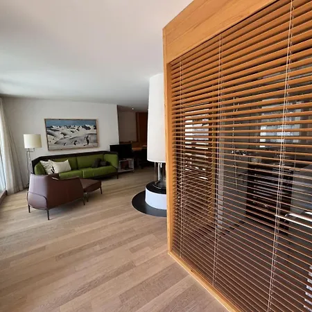 Apartamento Sleek Mountain Escape, Light&airy Flims