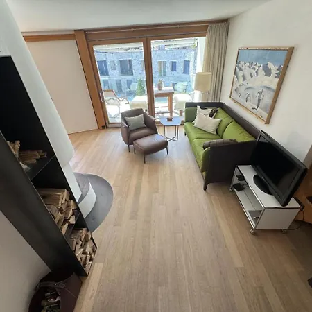 Sleek Mountain Escape, Light&airy *