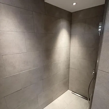 Appartamento Sleek Mountain Escape, Light And Airy Flims