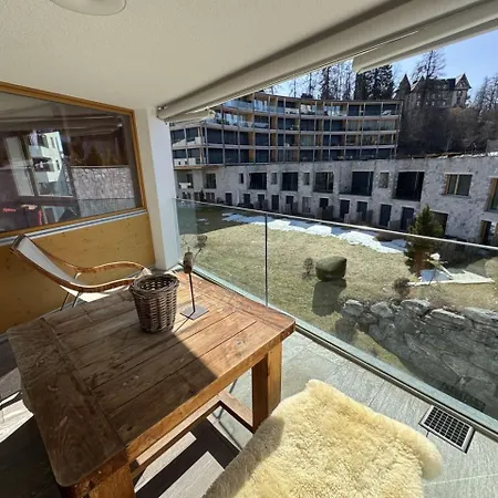 Sleek Mountain Escape, Light And Airy *