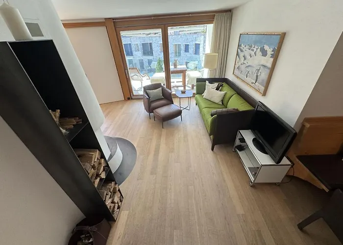 Sleek Mountain Escape, Light And Airy *