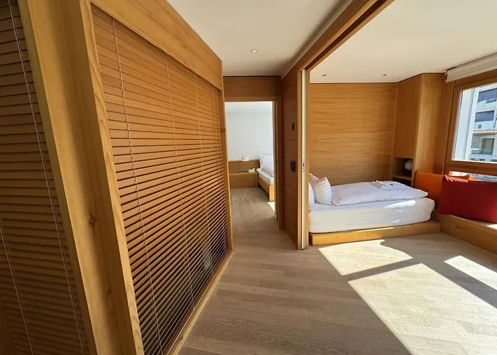 Daire Sleek Mountain Escape, Light And Airy