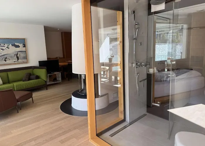 Sleek Mountain Escape, Light And Airy Daire Flims